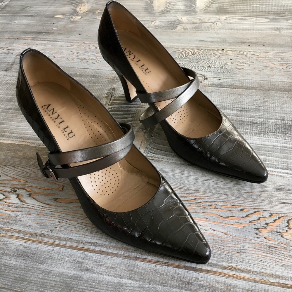 Anyi Lu leather crocodile pumps w/ straps